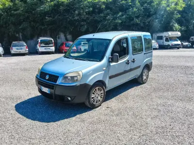 Usata Fiat Doblò 85 CV (62 kW) 2007 Bluazzurro Monovolume