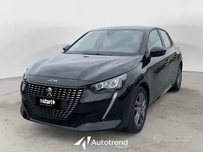 Usata Peugeot 208 GT 101 CV (74 kW) 2022 Nero Utilitaria