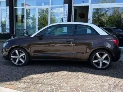 Usata Audi A1 122 CV (89 kW) 2011 Marrone Utilitaria