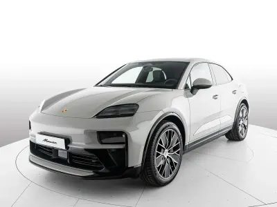 Nuova Porsche Macan 144 kW (197 CV) 2026 Gesso SUV