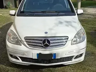 Gebraucht Mercedes B180 2010 Weiß Van / Kleinbus