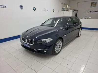 Usata BMW 520 Luxury Line 190 CV (139 kW) 2015 Blu/azzurro Station wagon