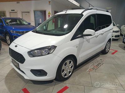Usata Ford Tourneo Courier S 75 CV (55 kW) 2020 Bianco Monovolume