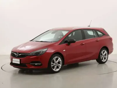 Używany Opel Astra GS Line 122 KM (89 kW) 2021 Czerwony Kombi