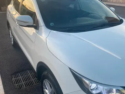 Usata Nissan Qashqai 115 CV (84 kW) 2014 Bianco SUV