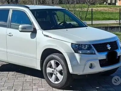 Usata Suzuki Grand Vitara 129 CV (94 kW) 2010 Bianco SUV