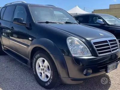 Usata SsangYong Rexton 165 CV (121 kW) 2007 Nero SUV