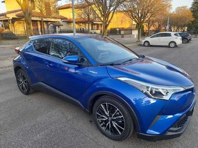 usata Toyota C-HR 1.8h Lounge 2wd e-cvt my18