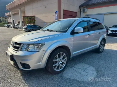 Usata Fiat Freemont 140 CV (102 kW) 2013 Grigio SUV