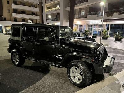 Usata Jeep Wrangler Unlimited Sahara 177 CV (130 kW) 2009 Nero SUV