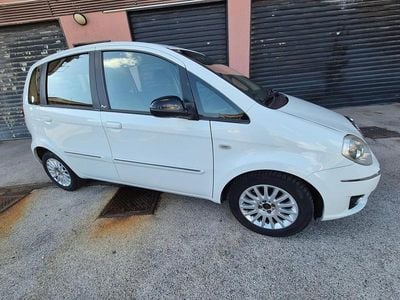 Usata Lancia Musa Gold 95 CV (69 kW) 2012 Bianco Monovolume