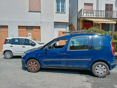 Usata Skoda Roomster 69 CV (50 kW) 2009 Bluazzurro Monovolume