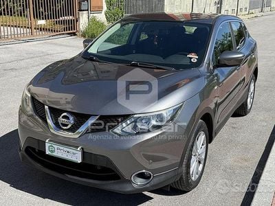 Usata Nissan Qashqai Acenta 110 CV (80 kW) 2016 Grigio SUV