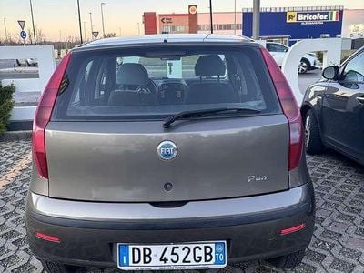 Usata Fiat Punto 86 CV (63 kW) 2006 Utilitaria