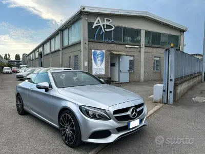 Usata Mercedes C250 204 CV (150 kW) 2017 Grigio Cabrio
