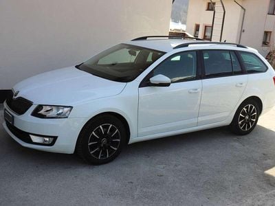 Usata Skoda Octavia Elegance 150 CV (110 kW) 2015 Bianco Utilitaria