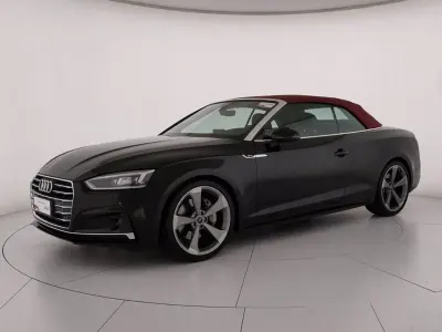 Usata Audi A5 Sport 245 CV (180 kW) 2019 Nero mito metallizzato rosso Coupé