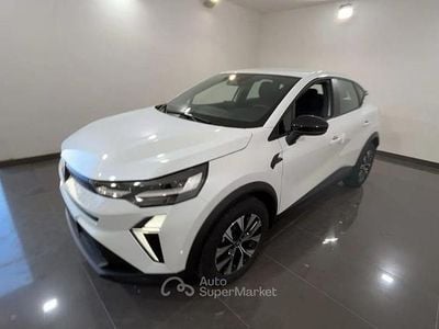 Bianco Nuova 2025 Renault Captur Evolution SUV | 21.400 € (Ottimo prezzo)
