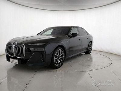Usata BMW 740 Comfort Edition 286 CV (210 kW) 2024 Nero Berlina