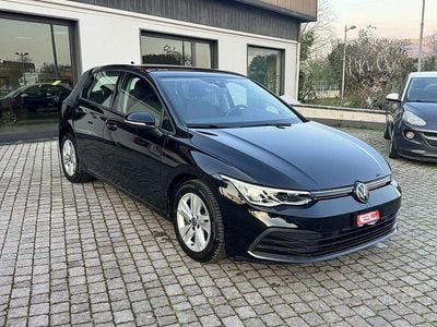 Usata VW Golf VIII Life 110 CV (80 kW) 2021 Nero Berlina