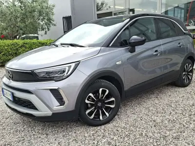 Usata Opel Crossland X Design Edition 83 CV (61 kW) 2022 Argento SUV