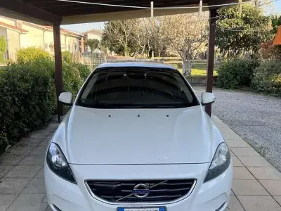 Brugt Volvo V40 Business Edition 114 HK (83 kW) 2013 Hvid Sedan