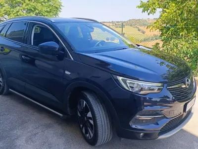 Usata Opel Grandland X Innovation 131 CV (96 kW) 2019 Bluazzurro SUV