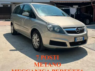 Usata Opel Zafira Club 94 CV (69 kW) 2008 Grigio Monovolume