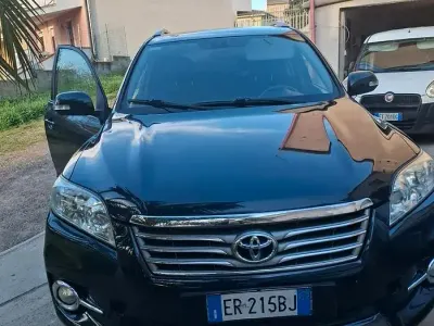 Usata Toyota RAV4 150 CV (110 kW) 2013 Blu SUV
