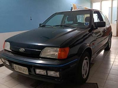 Usata Ford Fiesta 94 CV (69 kW) 1990 Nero Utilitaria