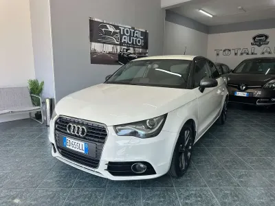 Usata Audi A1 Ambition 105 CV (77 kW) 2010 Bianco Utilitaria