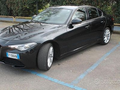 Usata Alfa Romeo Giulia Super 160 CV (117 kW) 2019 Nero Berlina