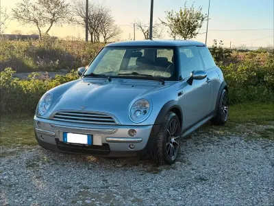 Usata Mini One D 75 CV (55 kW) 2004 Argento Utilitaria