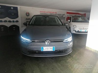 Usata VW Golf VII Life 115 CV (84 kW) 2021 Grigio Utilitaria