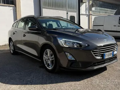 Usata Ford Focus Vignale 120 CV (88 kW) 2018 Grigio Station wagon