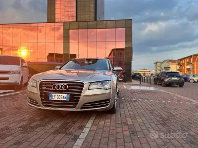 Usata Audi A8 233 CV (171 kW) 2011 Giallo Berlina