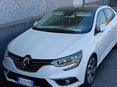 Usata Renault Mégane 140 CV (102 kW) 2019 Bianco Coupé