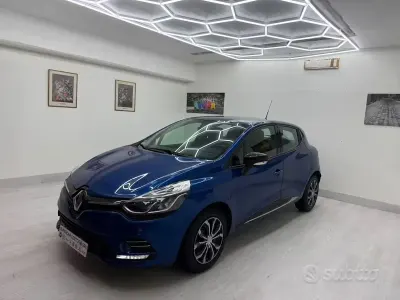 Usata Renault Clio IV Intens 90 CV (66 kW) 2019 Blu/azzurro Berlina