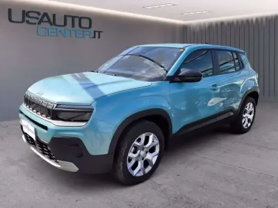 Begagnad Jeep Avenger Altitude 101 HK (74 kW) 2024 Blå SUV