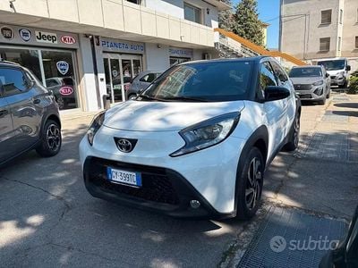 Usata Toyota Aygo X Trend 72 CV (52 kW) 2025 Bianco SUV