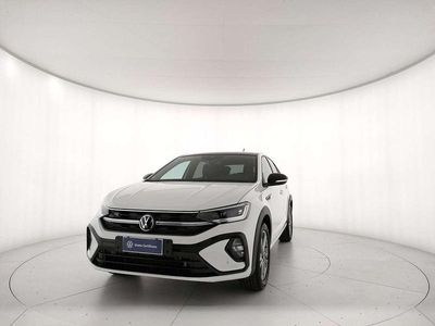 Usata VW Taigo R-line 110 CV (80 kW) 2023 Pure white nero SUV