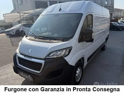 Usado Peugeot Boxer S 140 CV (102 kW) 2023 Blanco Van