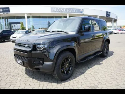 Usata Land Rover Defender SE 249 CV (183 kW) 2023 Santorini black SUV