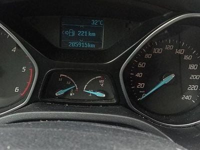 Usata Ford Focus 125 CV (91 kW) 2012 Verde Station wagon