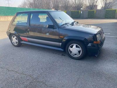 Renault R5