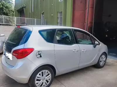 Usata Opel Meriva 95 CV (69 kW) 2010 Grigio Monovolume