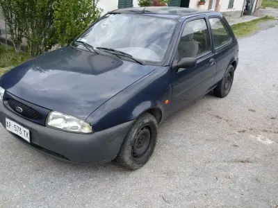 Usata Ford Fiesta Studio 60 CV (44 kW) 1997 Utilitaria