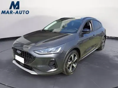 Usata Ford Focus Active 125 CV (91 kW) 2023 Grigio scuro Berlina
