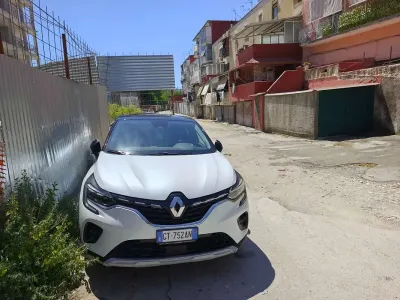 Occasion Renault Captur 101 ch (74 kW) 2024 Blanc SUV