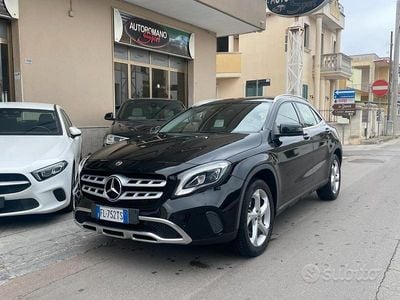 Usata Mercedes GLA200 Executive 136 CV (100 kW) 2017 Nero SUV